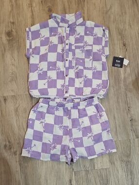 NWT- Grayson Threads